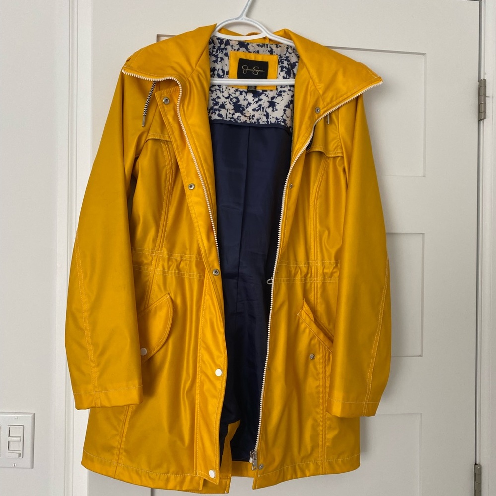 Jessica Simpson raincoat